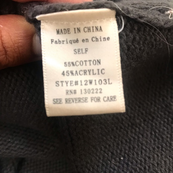 Grey Cold Shoulder Chunky Sweater with Vented High-Low Hem Love Riche size Small - Picture 8 of 11